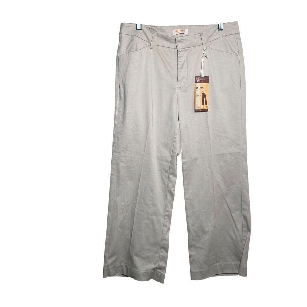 Lee Pants Women's Medium Beige Capri Casual Bottoms Pockets Solid NWT